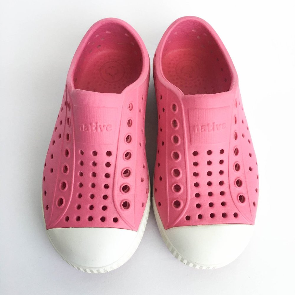 Native Jefferson Slip On Shoes Pink - Size Toddler 9